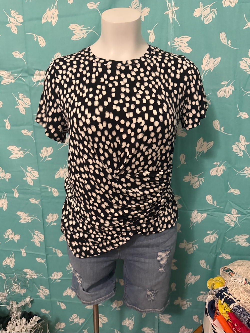 torrid Black & White Dot Twist-Front Short Sleeve Top
